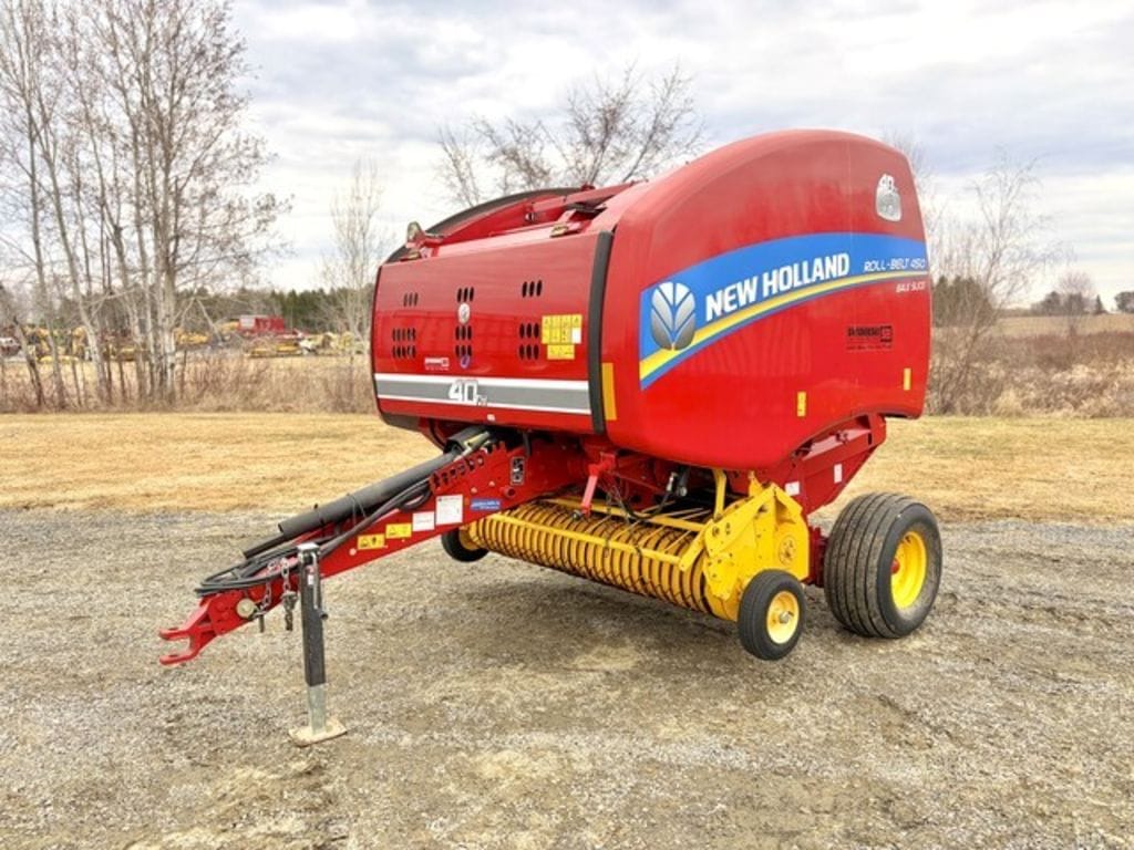2015 New Holland RB450 Equipment Image0