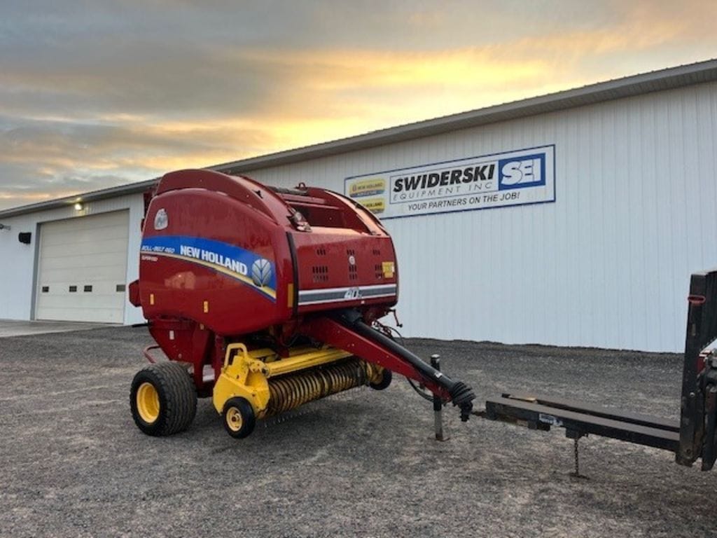 2015 New Holland RB460 Equipment Image0