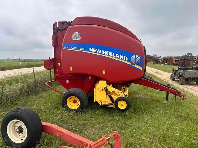 Image of New Holland RB460 equipment image 3