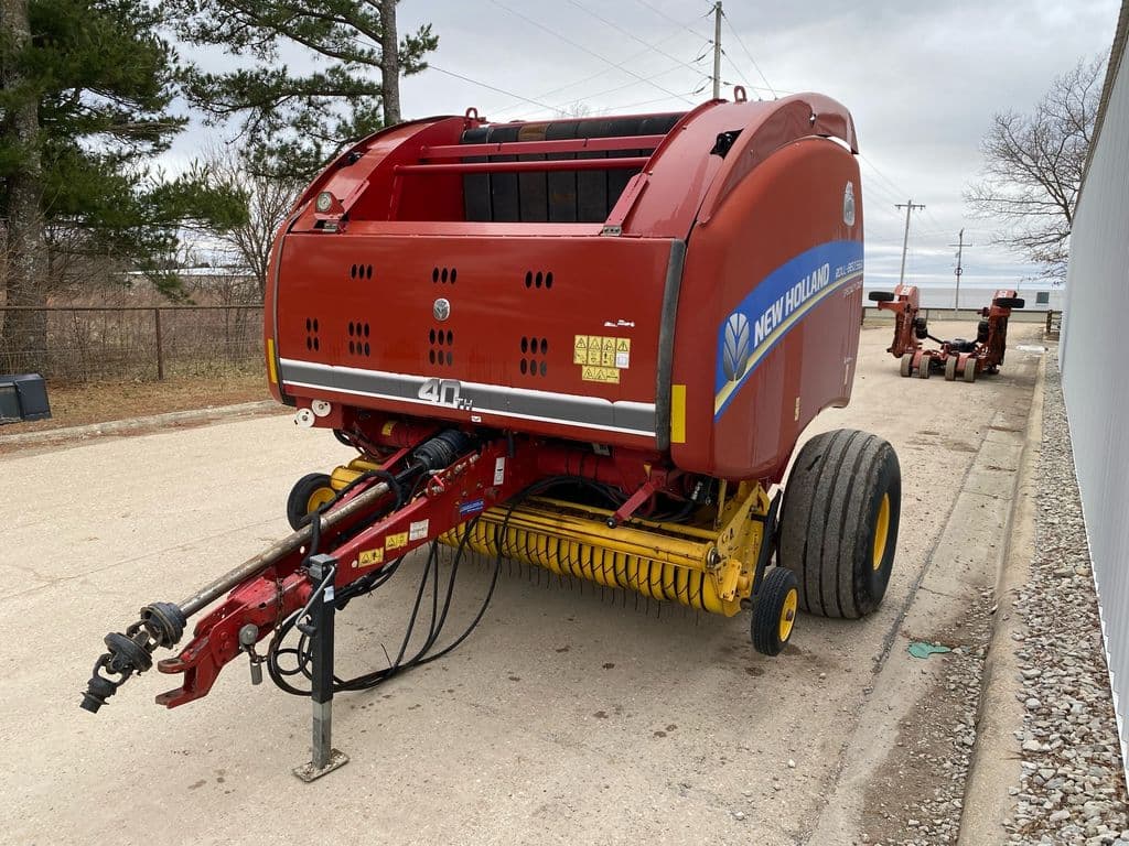 Image of New Holland RB560 Specialty Crop Primary image