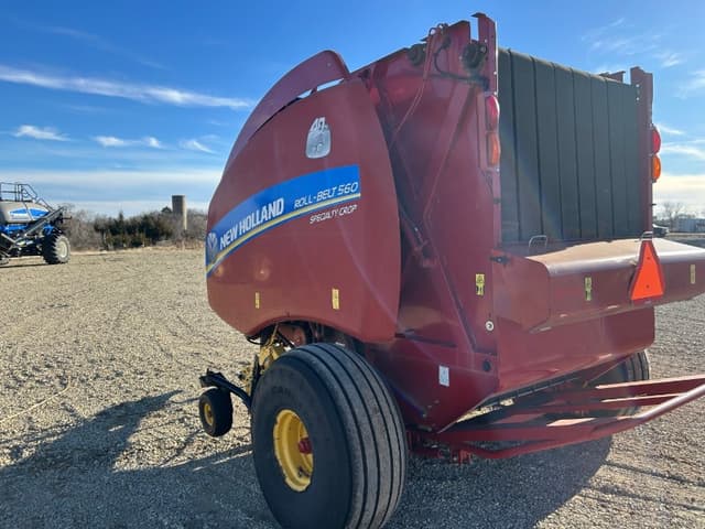 Image of New Holland RB560 equipment image 4