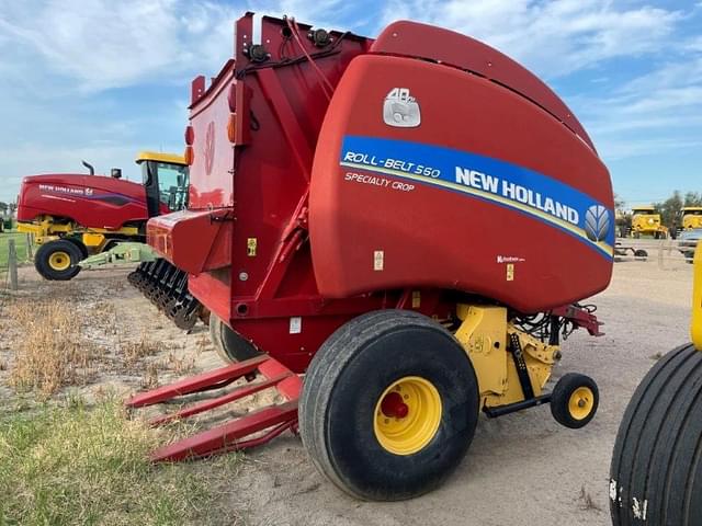 Image of New Holland RB560 Specialty Crop equipment image 3