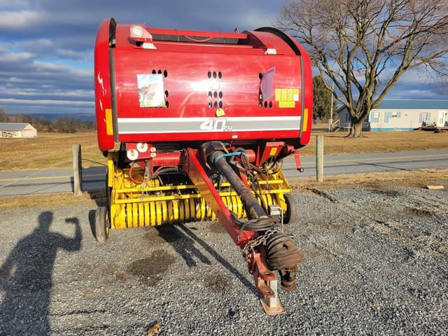 Image of New Holland RB450 equipment image 1