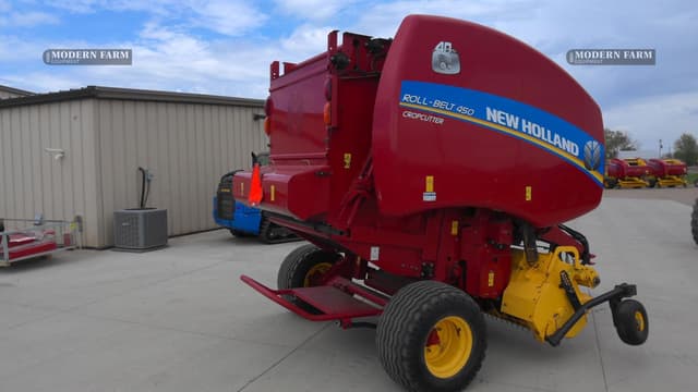 Image of New Holland RB450 equipment image 3