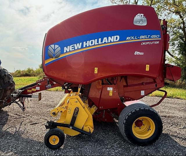 Image of New Holland RB450 equipment image 2