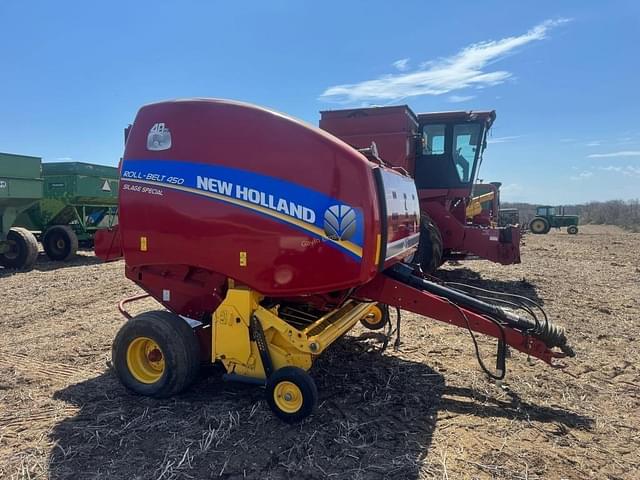 Image of New Holland RB450 equipment image 3