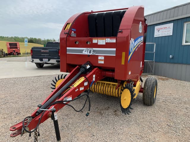 Image of New Holland RB450 equipment image 2