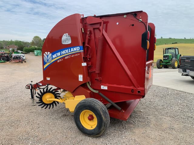 Image of New Holland RB450 equipment image 4