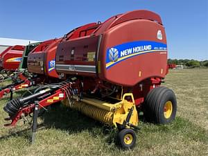 2015 New Holland RB460 CropCutter Image