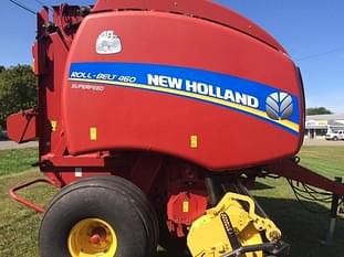 2015 New Holland RB460 Superfeed Equipment Image0