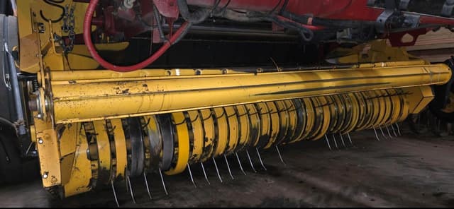 Image of New Holland RB560 equipment image 2