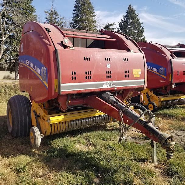 Image of New Holland RB560 Specialty Crop equipment image 1