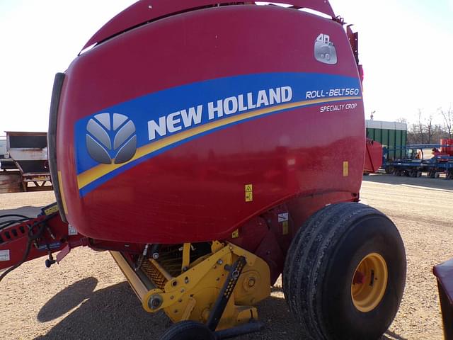 Image of New Holland RB560 equipment image 3