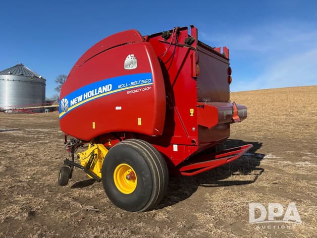 Image of New Holland RB560 Specialty Crop equipment image 4