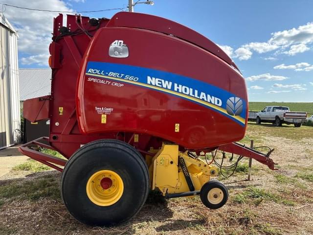 Image of New Holland RB560 Specialty Crop equipment image 2