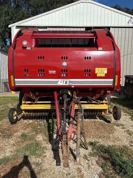 Image of New Holland RB560 Specialty Crop equipment image 1