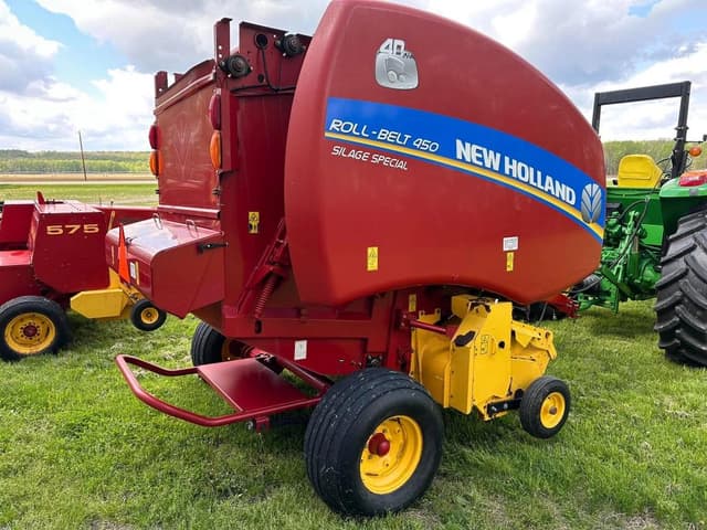 Image of New Holland RB450 Silage Special equipment image 2