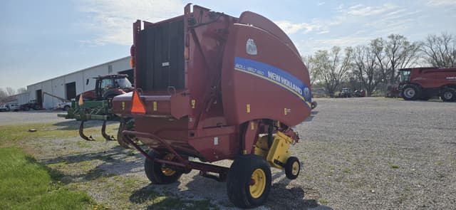 Image of New Holland RB460 equipment image 2