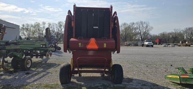 Image of New Holland RB460 equipment image 4