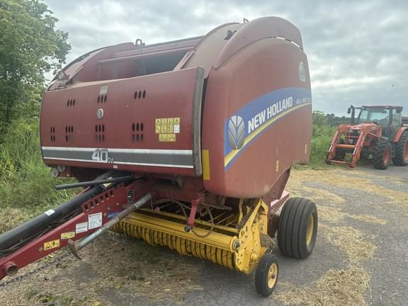 Image of New Holland RB560 equipment image 1