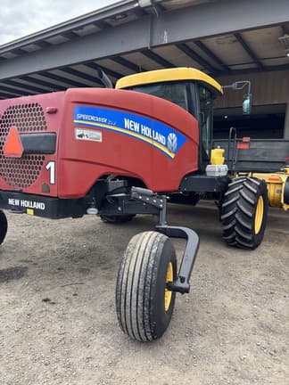 Image of New Holland Speedrower 260 equipment image 2