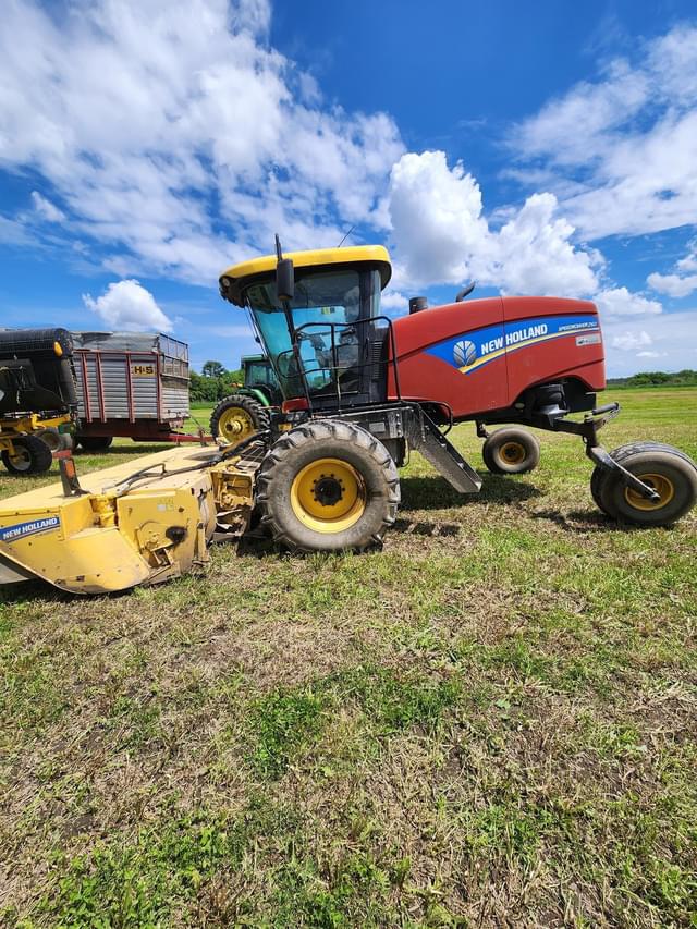 Image of New Holland Speedrower 260 equipment image 2