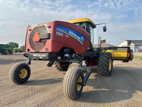 Image of New Holland Speedrower 130 equipment image 4