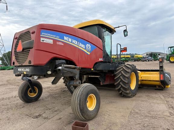 Image of New Holland SR130 equipment image 4