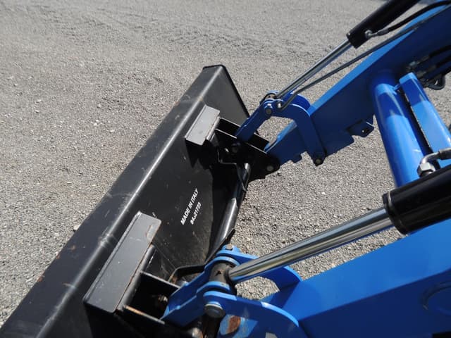 Image of New Holland T4.100 equipment image 4