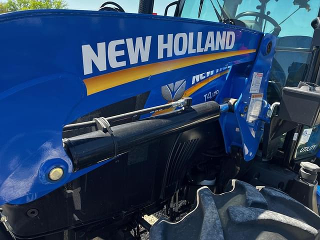 Image of New Holland T4.120 equipment image 3