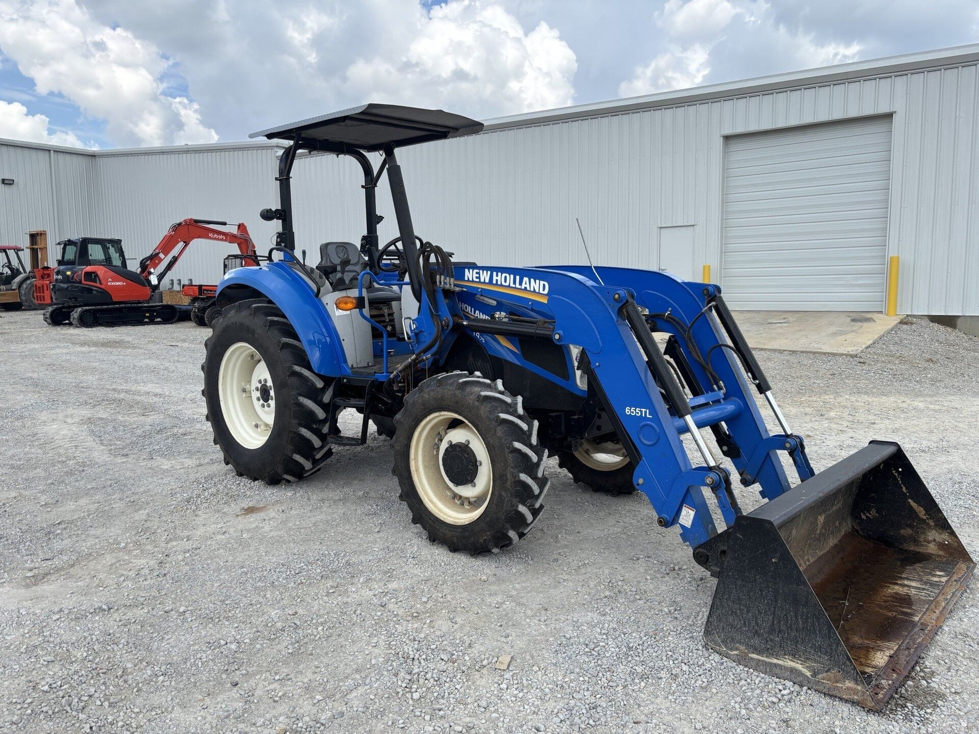 2015 New Holland T4.75 Equipment Image0
