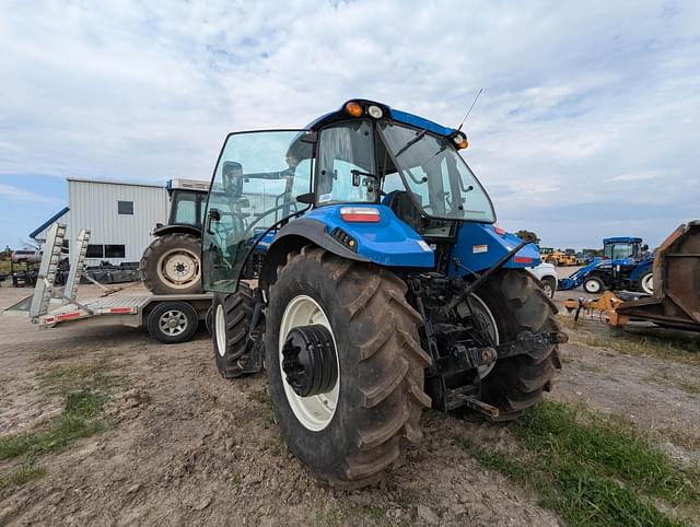 Image of New Holland T5.115 equipment image 3