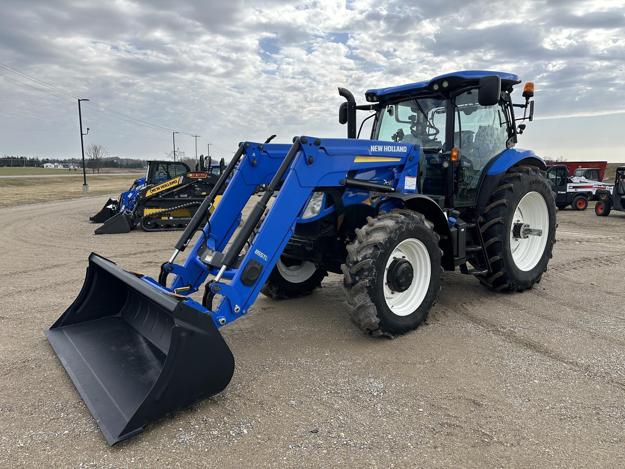 2015 New Holland T6.165 Equipment Image0