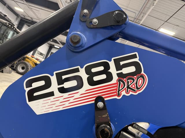 Image of New Holland T7.175 equipment image 3