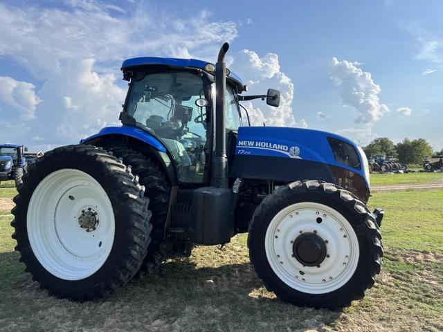 Image of New Holland T7.210 equipment image 4