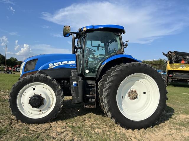 Image of New Holland T7.210 equipment image 1