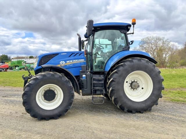 Image of New Holland T7.260 equipment image 2