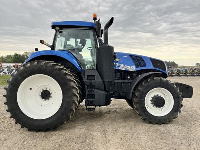 Image of New Holland T8.320 equipment image 4