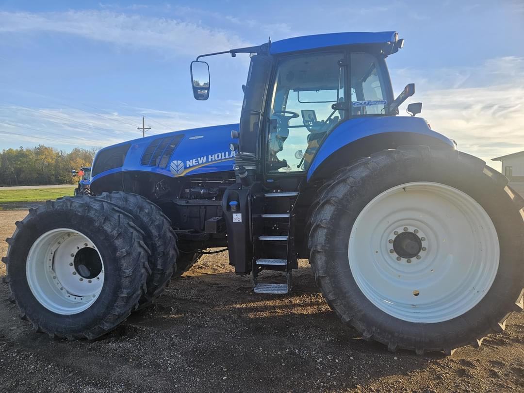 Image of New Holland T8.320 Primary image
