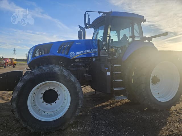 Image of New Holland T8.320 equipment image 1