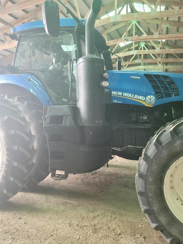 Image of New Holland T8.320 equipment image 2