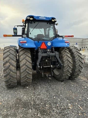 Image of New Holland T8.320 equipment image 2