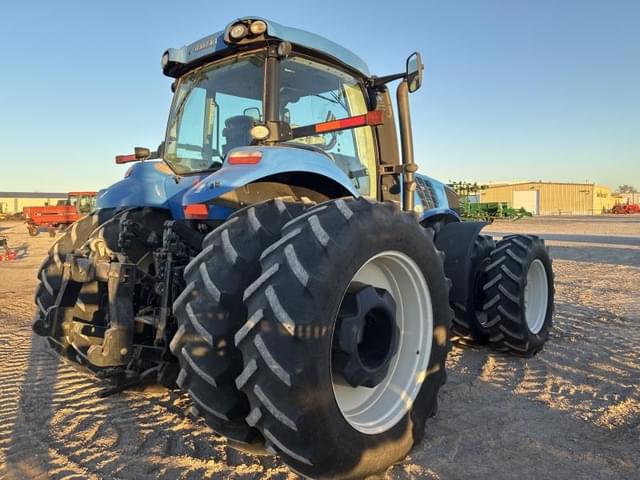Image of New Holland T8.330 equipment image 3