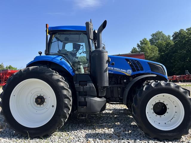 Image of New Holland T8.350 equipment image 4