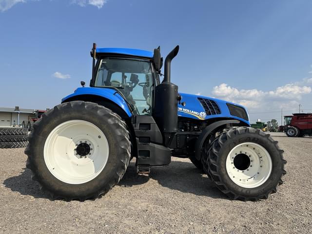Image of New Holland T8.350 equipment image 3