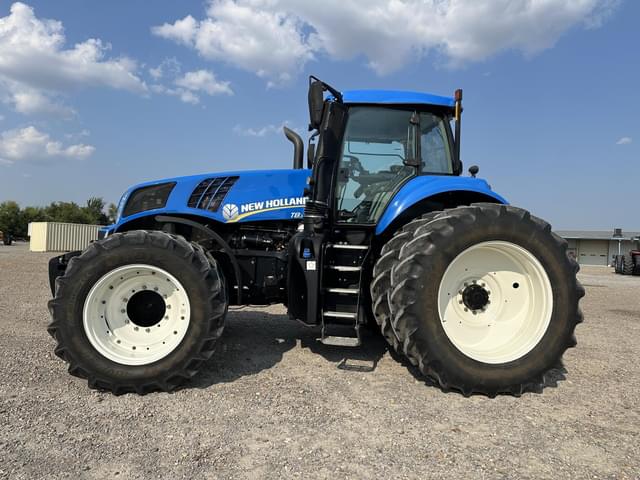 Image of New Holland T8.350 equipment image 2