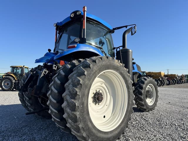 Image of New Holland T8.350 equipment image 4