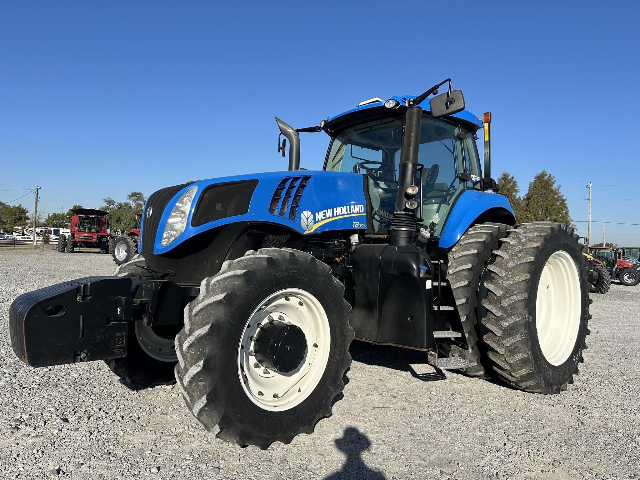 2015 New Holland T8.350 Equipment Image0