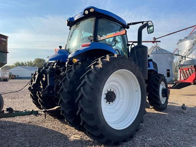 Image of New Holland T8.350 equipment image 3