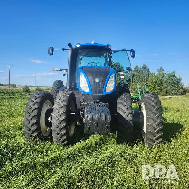 Image of New Holland T8.360 equipment image 3